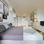 Annasole's Flat By Domus&dimore