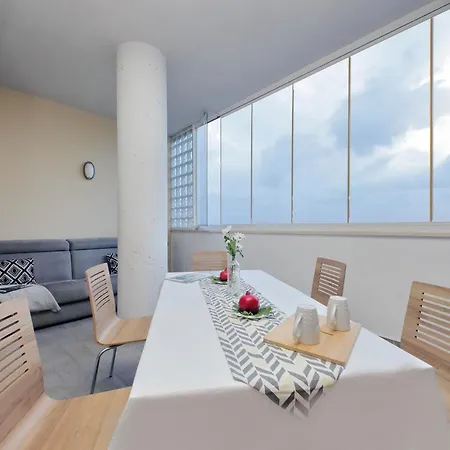 Annasole's Flat